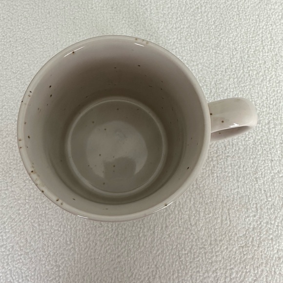 EUC Monogram A large mug - in excellent condition - Picture 4 of 4